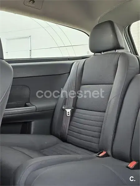 Käytetty Volvo C30 Momentum 136 HP (100 kW) 2007 Musta Viistoperä