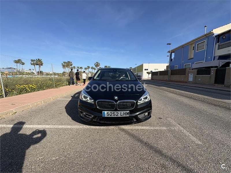 Usado BMW 225 Active Tourer iPerformance 224 HP (164 kW) 2017 Preto Monovolume