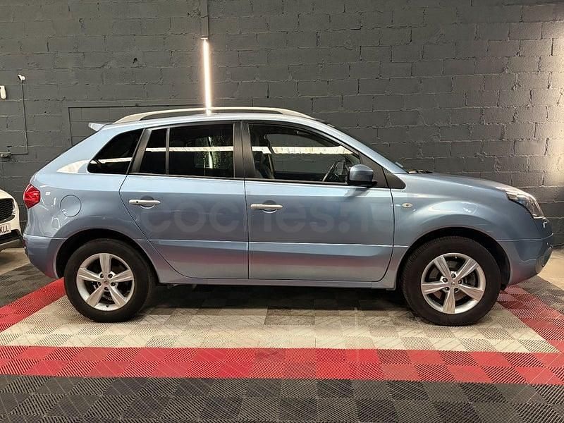 Begagnad Renault Koleos Expression 150 HK (110 kW) 2011 Blå SUV