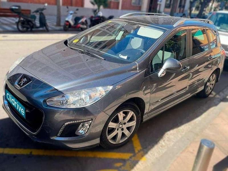 Usado Peugeot 3008 Active 112 CV (82 kW) 2011 Gris Familiar