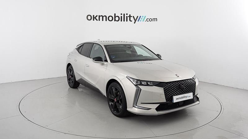 Usado DS Automobiles DS4 Performance Line Plus 225 CV (165 kW) 2023 Perla de cristal SUV