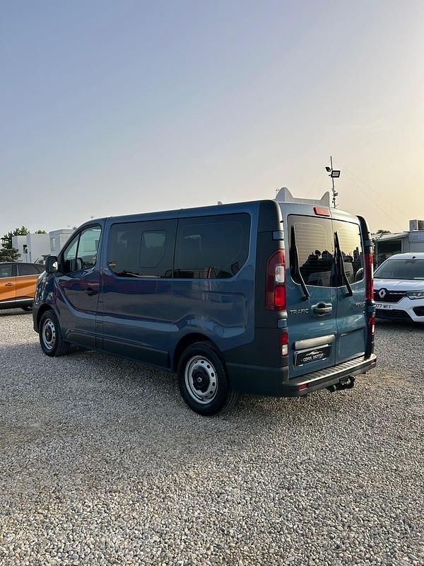 Usado Renault Trafic 120 CV (88 kW) 2020 Azul