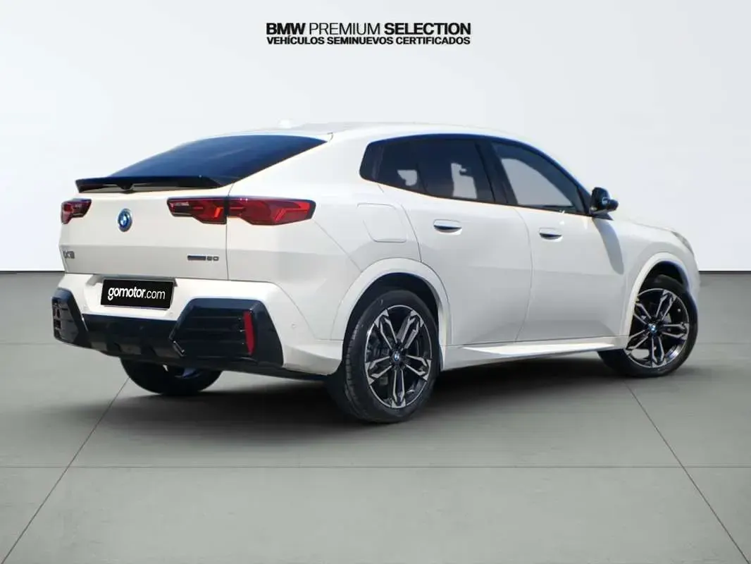 Usado BMW iX2 Luxury Line 150 kW (204 CV) 2025 SUV