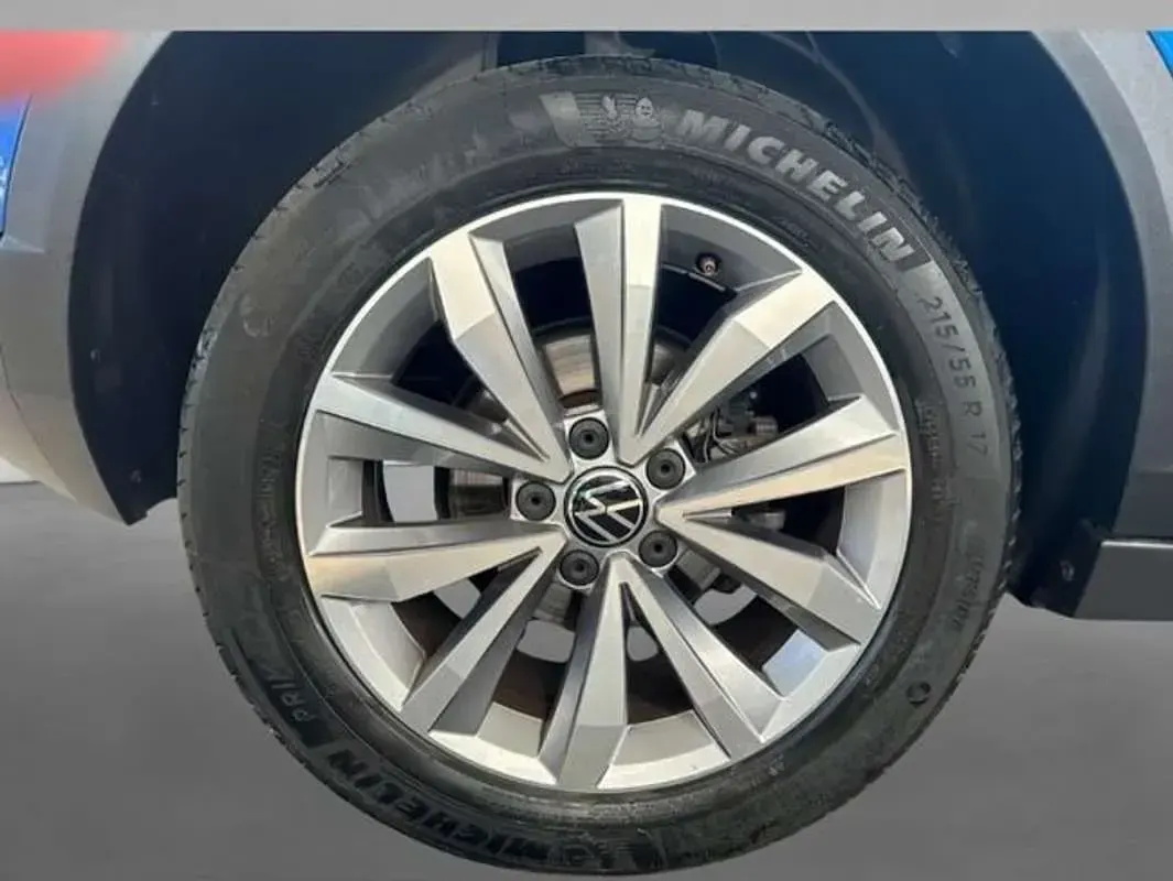 Usado VW T-Roc 110 CV (80 kW) 2022 Azul SUV