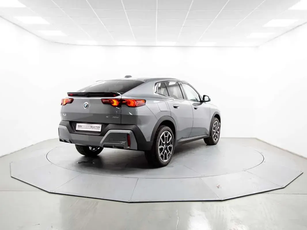 Usado BMW X2 163 CV (119 kW) 2026 Gris SUV
