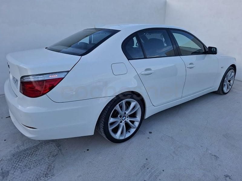 Usado BMW 530 235 CV (172 kW) 2009 Blanco Berlina