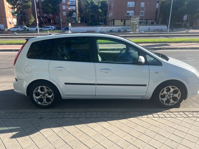 Blanco polar Usado 2010 Ford C-MAX Trend Monovolumen | 5999 € (Precio justo) - Imagen 1/4