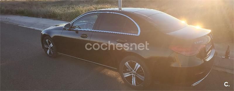 Usado Mercedes C220 200 CV (147 kW) 2024 Negro Berlina