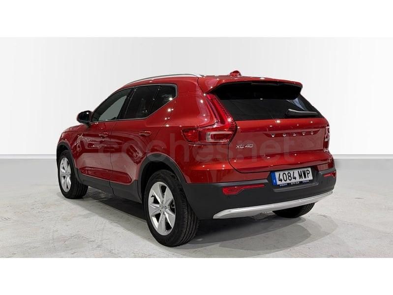 Usado Volvo XC40 Core 163 CV (119 kW) 2024 Rojo SUV