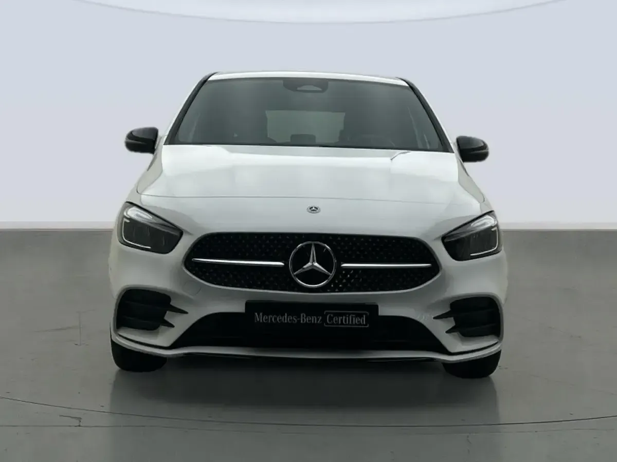 Usado Mercedes B250 218 CV (160 kW) 2025 Blanco Utilitario