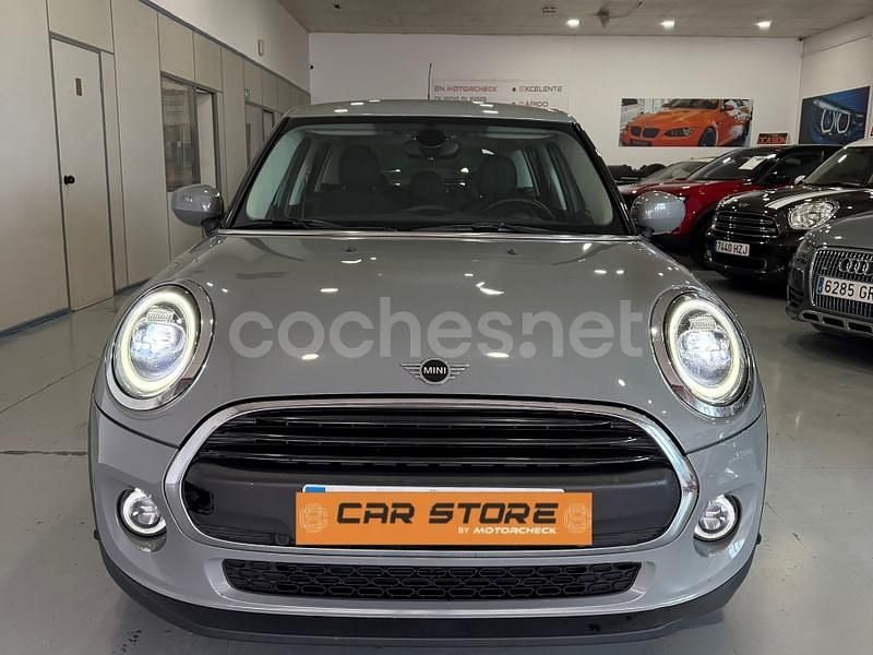Usado Mini ONE 102 CV (75 kW) 2020 Gris / plata Utilitario