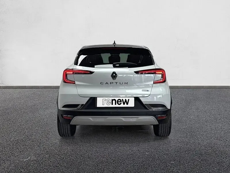 Usado Renault Captur Zen 145 CV (106 kW) 2022 Blanco SUV