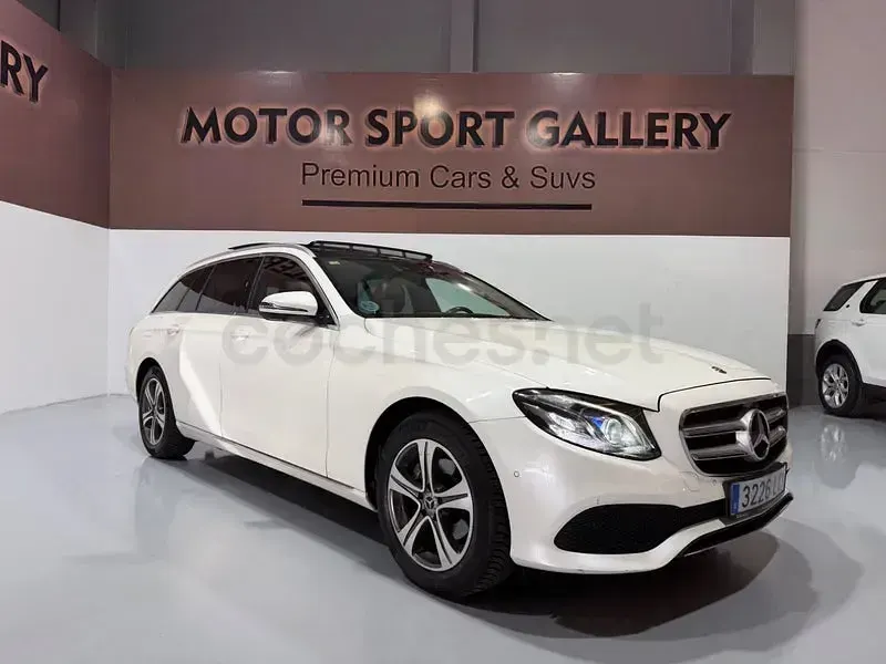 Usado Mercedes E200 160 CV (117 kW) 2018 Blanco Familiar