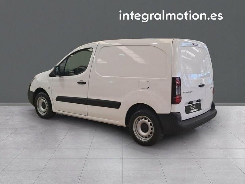 Usado Peugeot Partner 75 CV (55 kW) 2018 Blanco Monovolumen