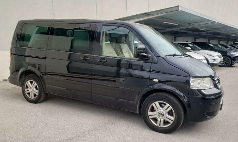 Usado VW Multivan Highline 174 CV (127 kW) 2004 Negro Van