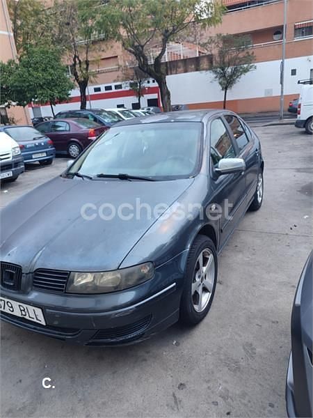 Negro Usado 2001 Seat Leon Berlina | 1750 € (Precio justo) - Imagen 1/4
