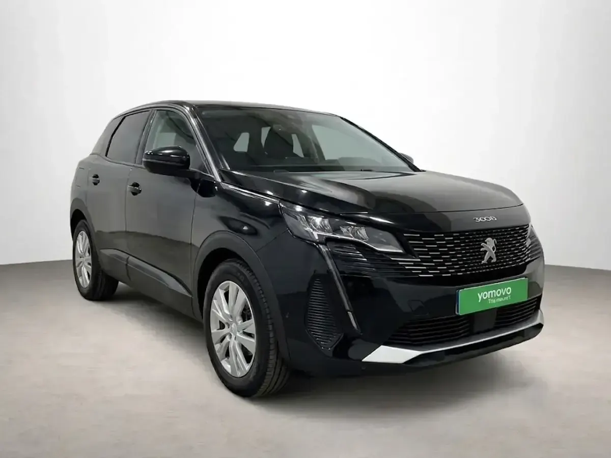 Usado Peugeot 3008 Active 131 CV (96 kW) 2021 Negro SUV