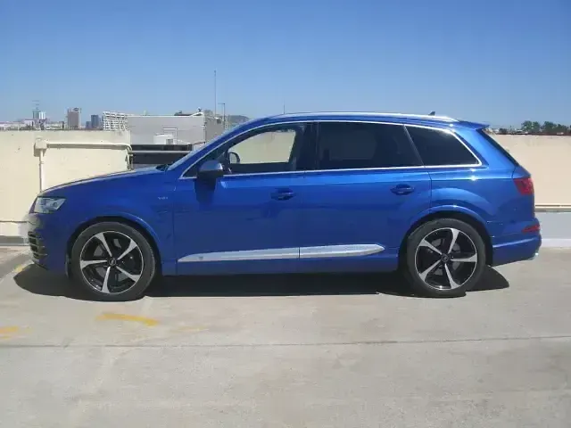 Usado Audi Q7 Advanced Plus 435 CV (319 kW) 2017 Azul SUV