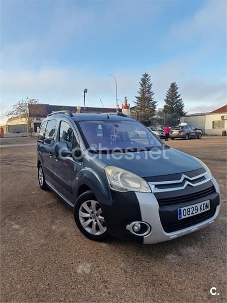 Usado Citroën Berlingo XTR 110 CV (80 kW) 2011 Azul Monovolumen