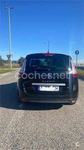 Usado Renault Scénic III Bose Edition 130 CV (95 kW) 2011 Negro Monovolumen