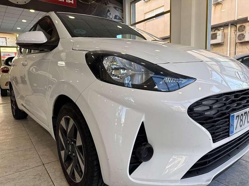 Usado Hyundai i10 67 CV (49 kW) 2024 Blanco Utilitario