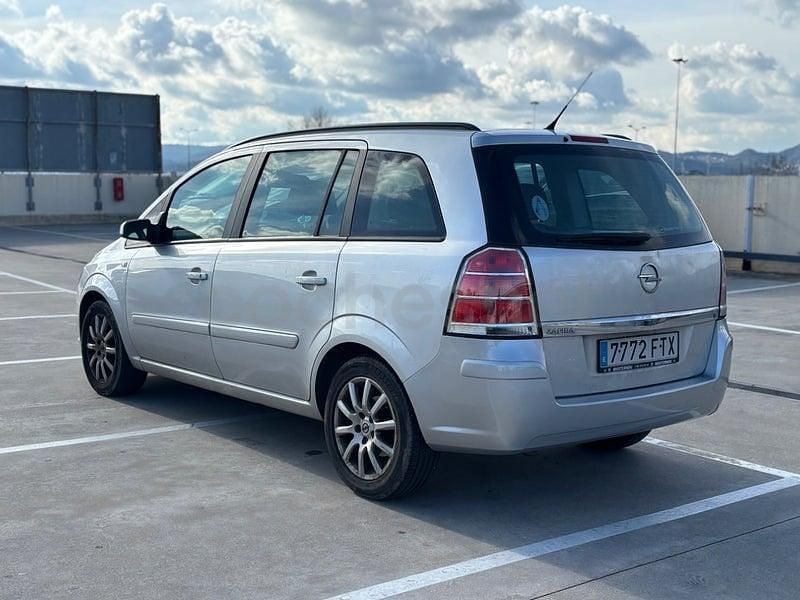 Usado Opel Zafira Cosmo 140 CV (102 kW) 2007 Gris / plata Monovolumen