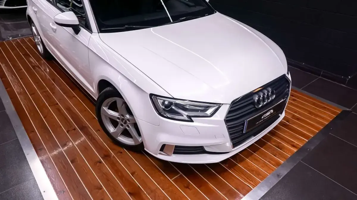 Usado Audi A3 Sportback 150 CV (110 kW) 2018 Blanco Utilitario
