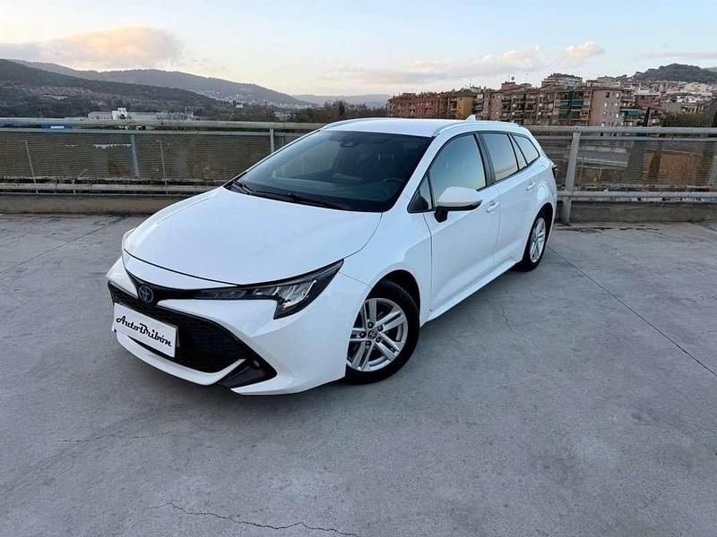Usado Toyota Corolla Style 122 CV (89 kW) 2021 Blanco Familiar