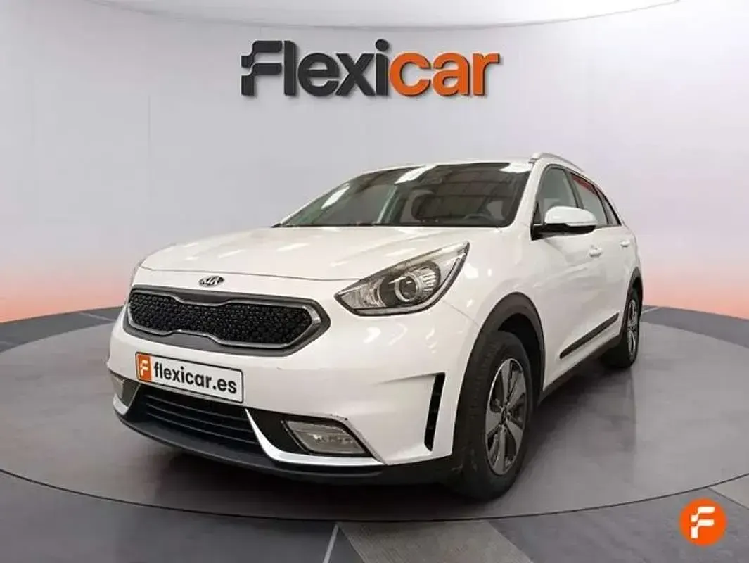 Usado Kia Niro 141 CV (103 kW) 2017 Blanco SUV