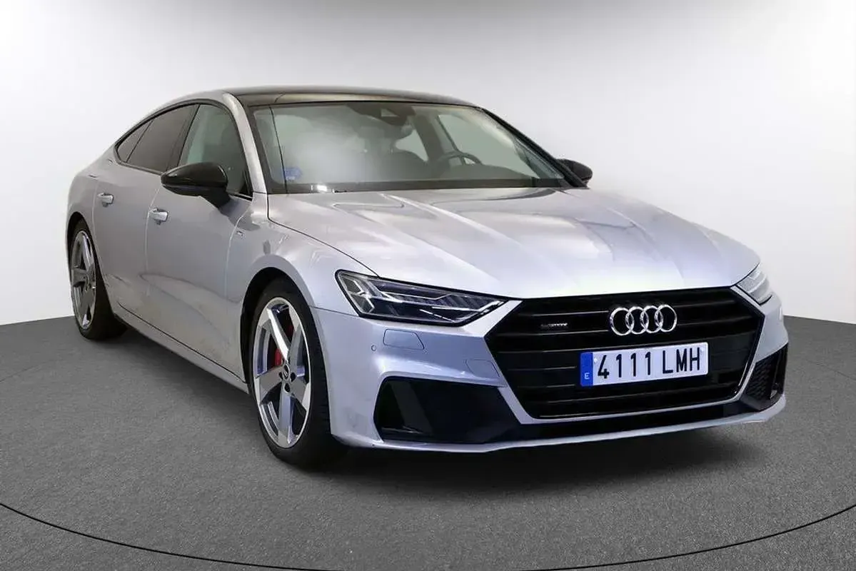 Usado Audi A7 Ambiente 367 CV (269 kW) 2021 Plateado Berlina