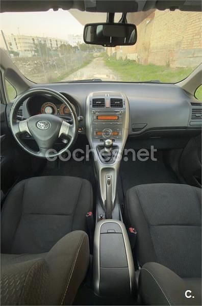 Usado Toyota Auris Sport 177 CV (130 kW) 2009 Gris / plata Utilitario