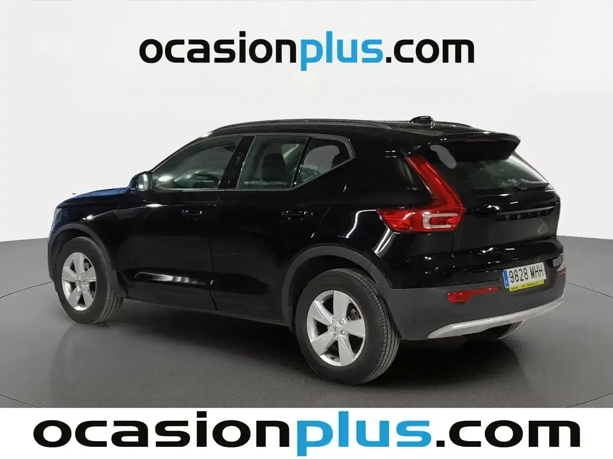 Usado Volvo XC40 129 CV (94 kW) 2023 Negro SUV