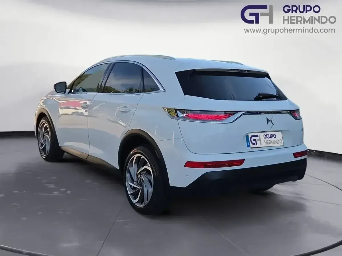 Usado DS Automobiles DS7 Crossback So Chic 130 CV (95 kW) 2019 Blanco SUV
