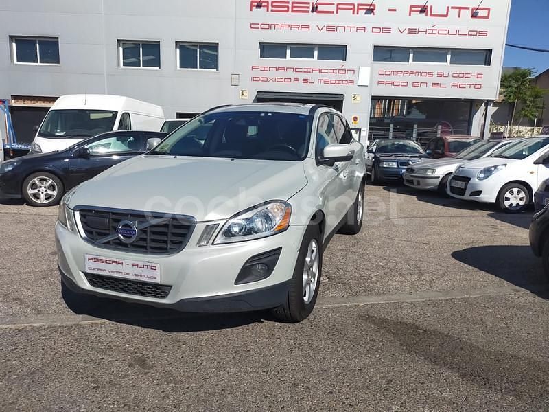 Gris / plata Usado 2009 Volvo XC60 Summum SUV | 10.500 € (Precio justo) - Imagen 1/4