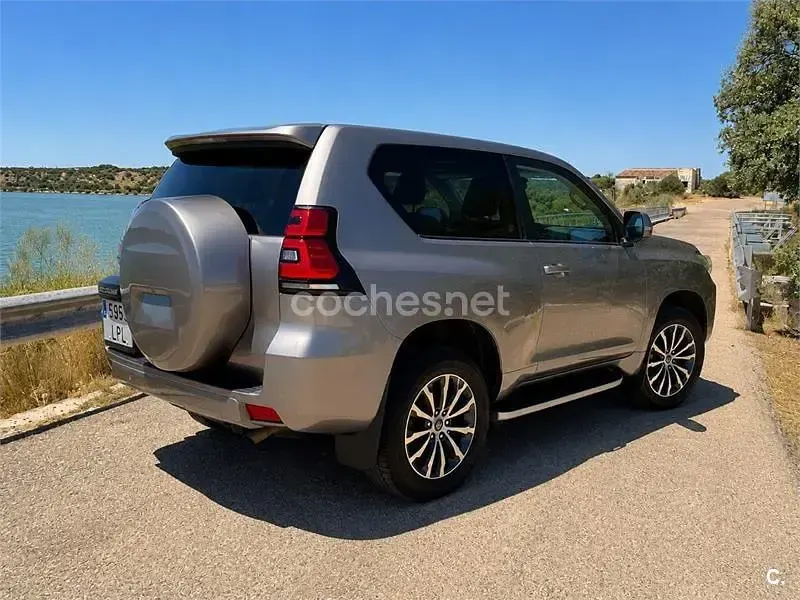 Usado Toyota Land Cruiser 177 CV (130 kW) 2021 Marrón SUV