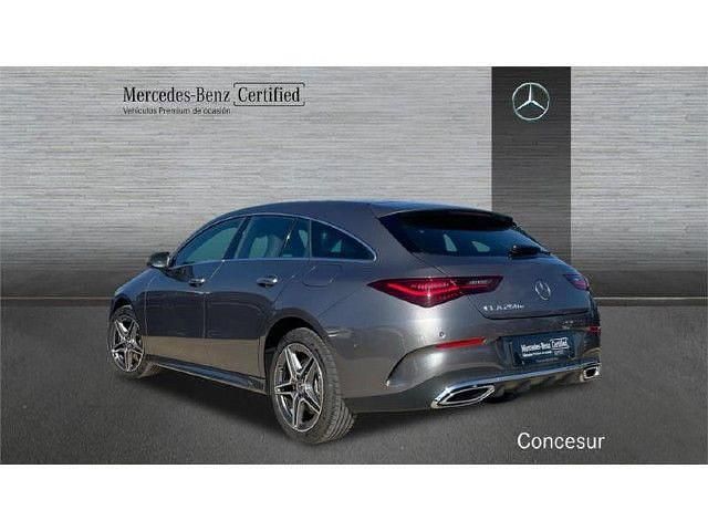 Usado Mercedes CLA250e Shooting Brake AMG line 218 CV (160 kW) 2024 Gris montaña Familiar