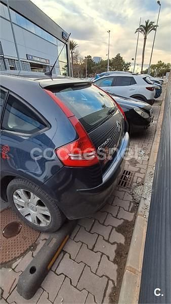 Usado Citroën C4 Exclusive 92 CV (67 kW) 2010 Azul Berlina