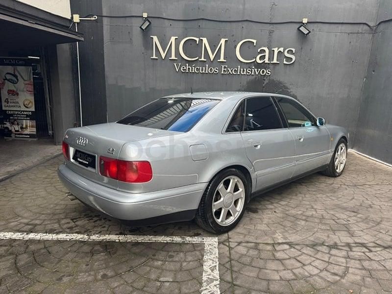 Usado Audi S8 340 CV (250 kW) 1997 Plateado Berlina