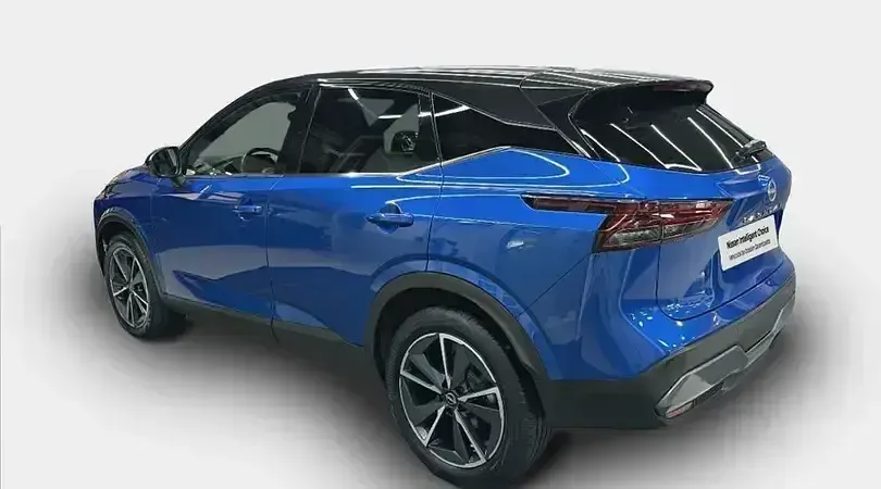 Usado Nissan Qashqai Tekna 158 CV (116 kW) 2023 Magnetic blue con techo midnig SUV