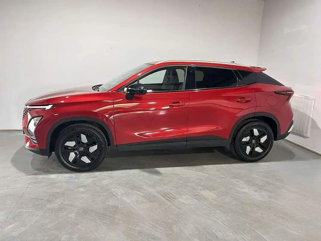 Usado Omoda 5 147 CV (108 kW) 2025 Rojo SUV