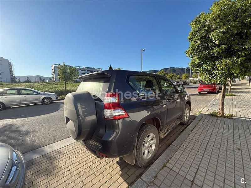Usado Toyota Land Cruiser 177 CV (130 kW) 2017 Gris / plata SUV