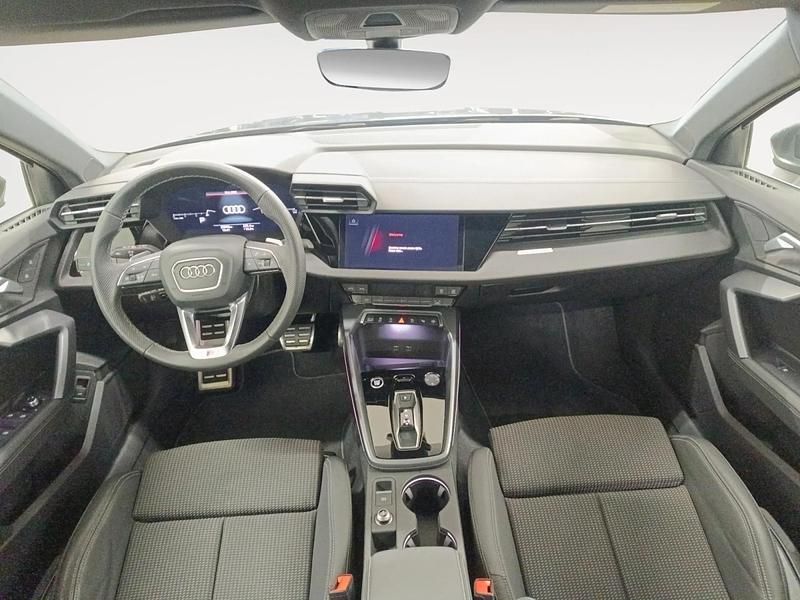 Usado Audi A3 S-Line 150 CV (110 kW) 2025 Gris/plata Berlina