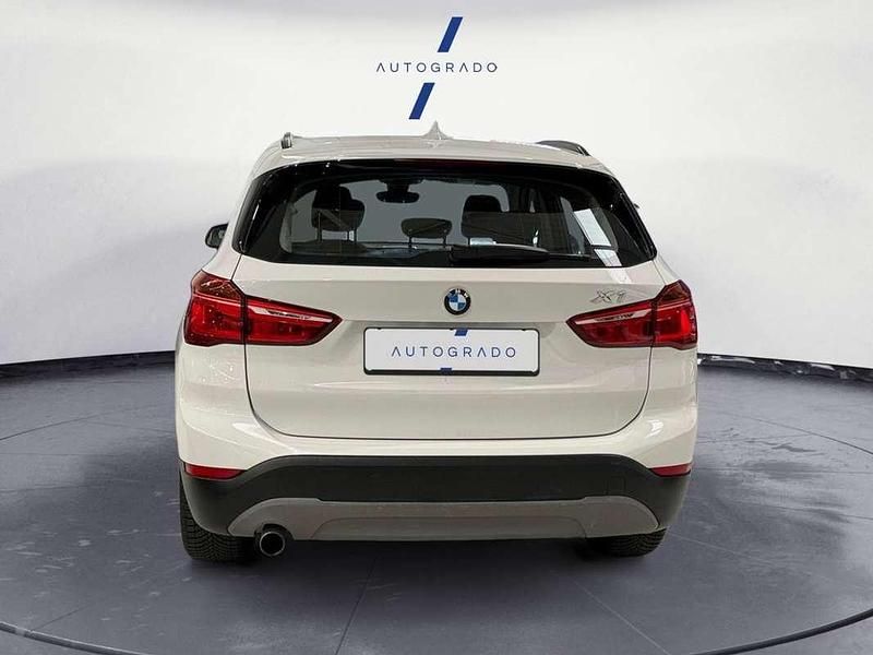 Usado BMW X1 Comfort Edition 150 CV (110 kW) 2017 Blanco SUV