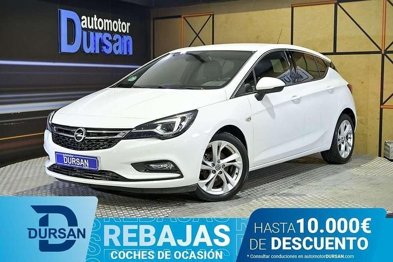 Blanco Usado 2019 Opel Astra Dynamic Utilitario | 14.790 € (Un poco caro) - Imagen 1/4
