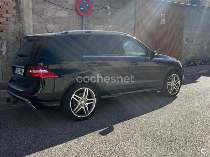 Negro Usado 2016 Mercedes ML350 SUV | 30.500 € - Imagen 1/4