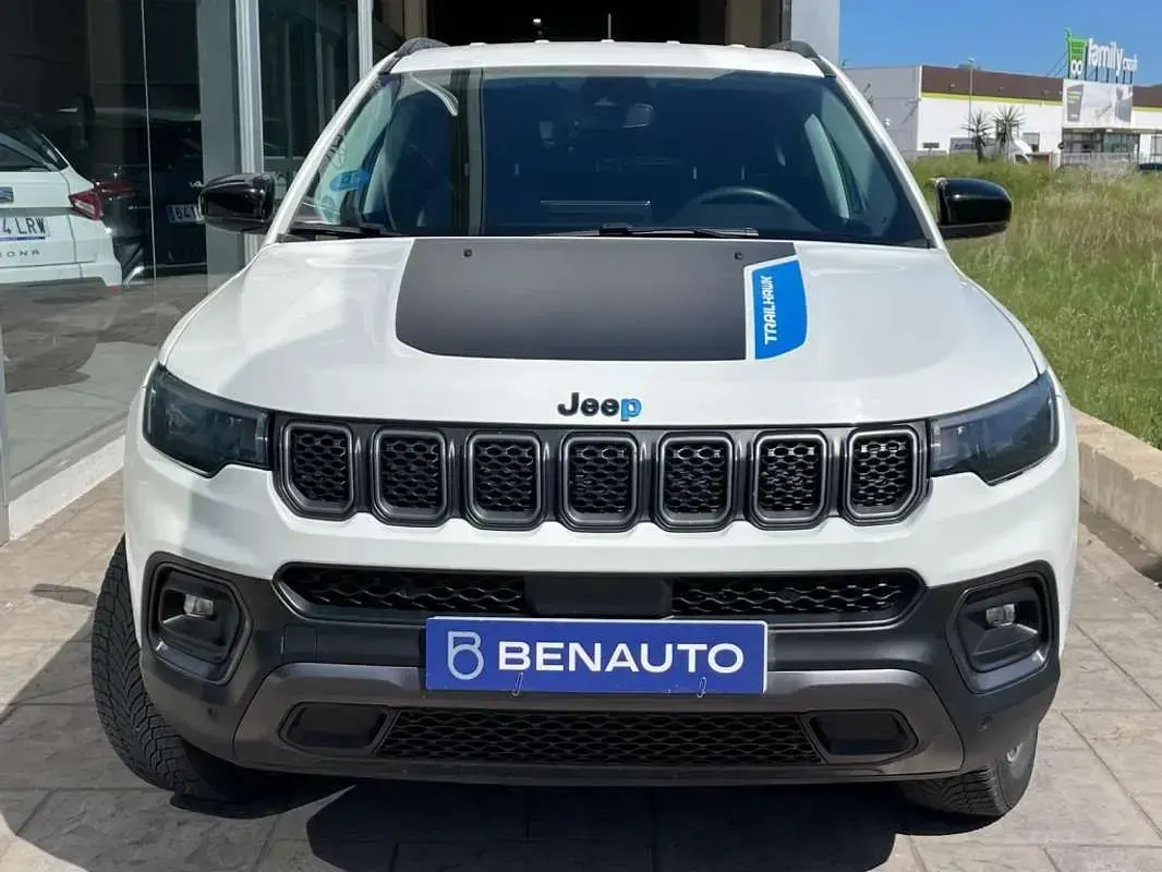Usado Jeep Compass Trailhawk 241 CV (177 kW) 2022 Blanco SUV