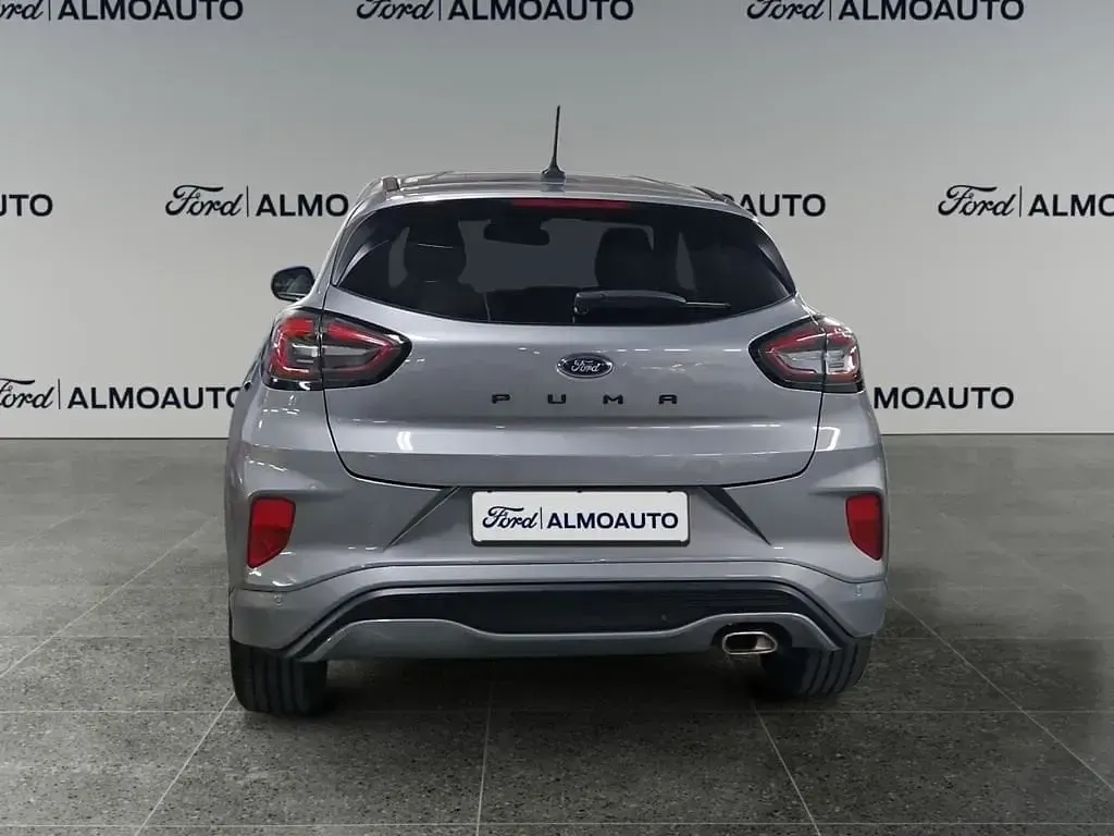 Usado Ford Puma ST-Line 125 CV (91 kW) 2024 Plata solar (metalizado) SUV