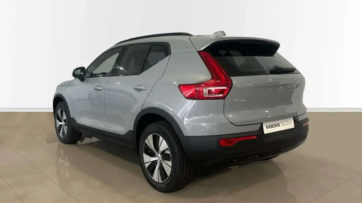 Nuevo Volvo XC40 Plus 163 CV (119 kW) 2026 Gris SUV