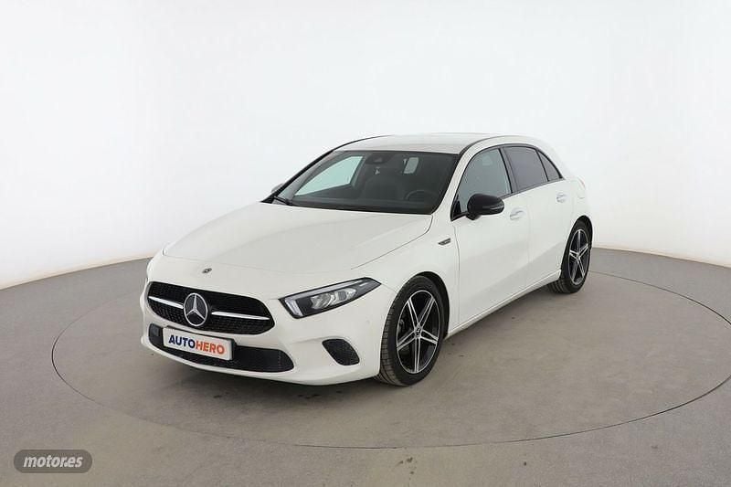 Blanco Usado 2019 Mercedes A180 Berlina | 19.599 € (Buen precio) - Imagen 1/3