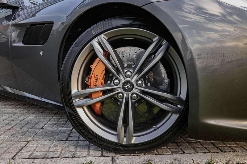 Usado Ferrari GTC4Lusso 690 CV (507 kW) 2017 Gris Familiar